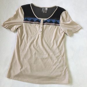 BKE beige T shirt with black mesh & Aztec details